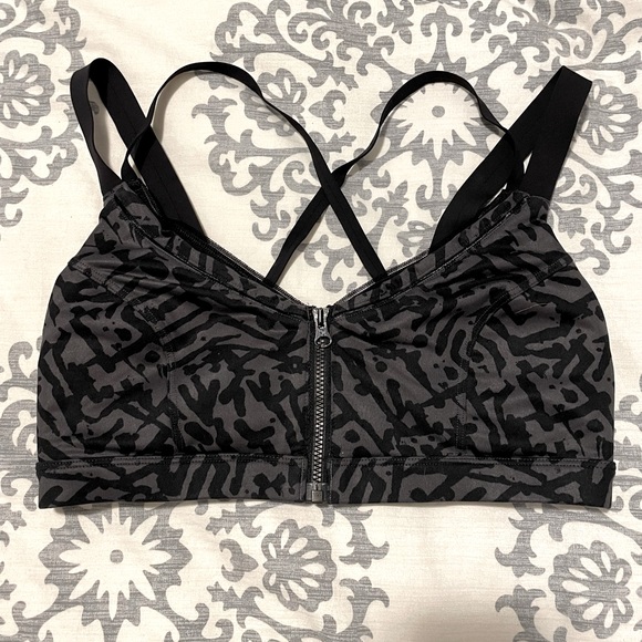 Lululemon bra - Picture 1 of 6